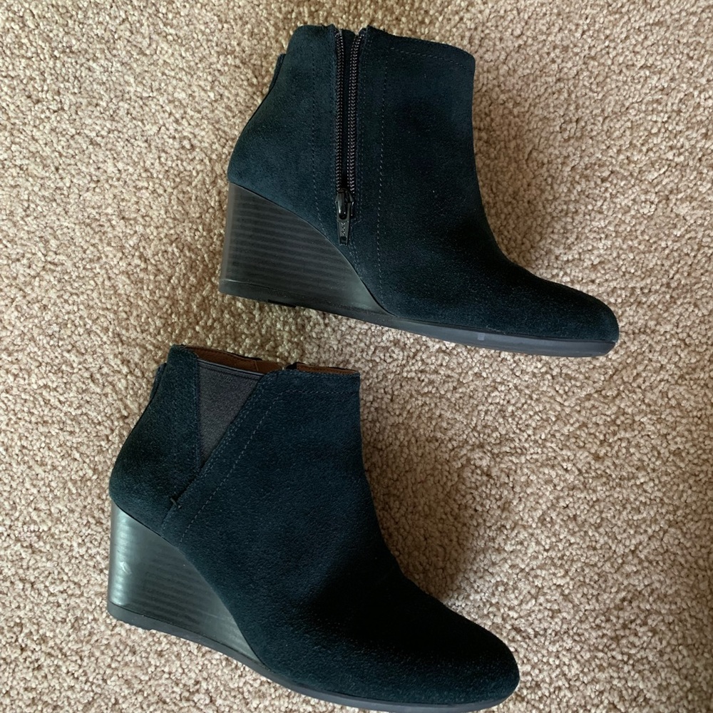 Vionic Black Booties - image 4